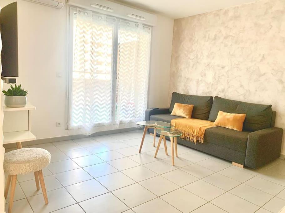 Marseille 60 M2 Terrasse Et Parking Apartment Luaran gambar